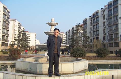 点击放大鼠标滚轮控制大小